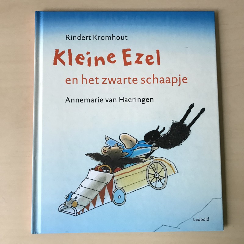 Rindert Kromhout : Kleine ezel en het zwarte schaapje