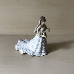 Papo : Bruid en Bruidegom. 9 cm. breed en 10 cm. hoog Nummer 81