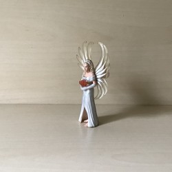 Papo : Engel.  7 cm. breed en 11 cm. hoog Nummer 83