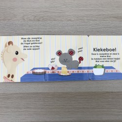 Kiekeboe Sophie! voelboek met flappen