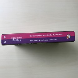 Geronimo Stilton: Dertien spoken voor Duifje Duistermuis/ Wie heeft Schrokopje ontvoerd?