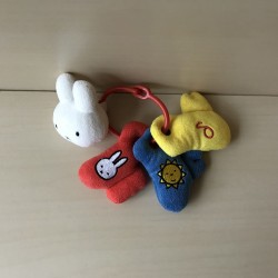 Nijntje : Rammelaar met muziekje.