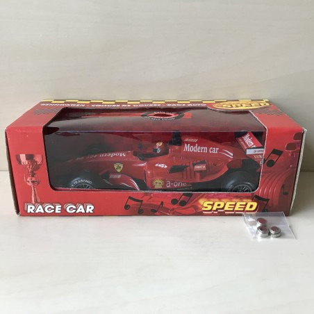 Raceauto met race geluid. Nieuw.