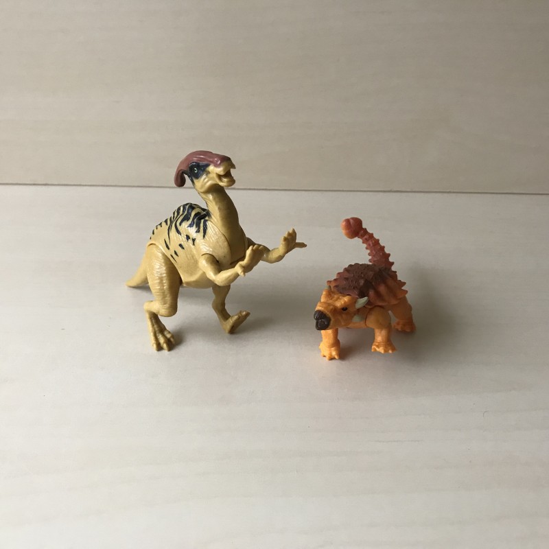 2 dino’s
