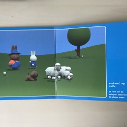 Nijntje zoekt de schapen