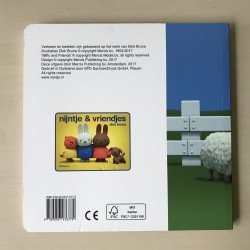 Nijntje zoekt de schapen