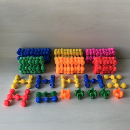 Constructiespeelgoed. Bouwsterren. 64 stuks.
