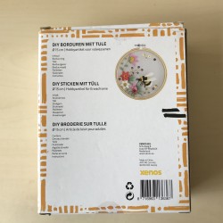 Knutselen : Ongebruikt. Borduren met tule.