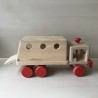 Houten auto. 37,5 cm. lang