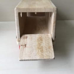 Houten auto. 37,5 cm. lang