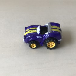 Tonka : 1 metalen autootje. 6 cm. lang.