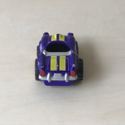 Tonka : 1 metalen autootje. 6 cm. lang.