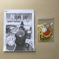Nijntje : Nijntje leert tellen. Rechter bovenhoek heeft een beschadiging.