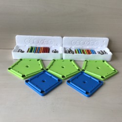 Geomag : 88 + 32 onderdelen. Setje op foto 4 en 5 is een toevoeging.