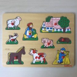 Puzzelplankje Knopjespuzzel : Eichhorn.  Boerderij. 9 stukjes.