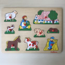 Puzzelplankje Knopjespuzzel : Eichhorn.  Boerderij. 9 stukjes.