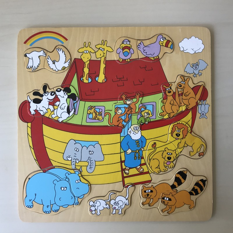 Puzzelplankje Knopjespuzzel : Ark van Noach. 18 stukjes.