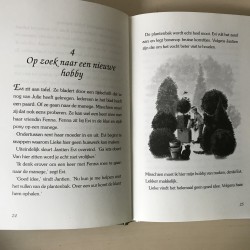 Evi praat met paarden