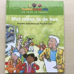 Maan Roos Vis : Met Mees in de bus