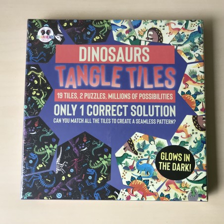 Dinosaurussen. Puzzel met 19 tegels. Nieuw