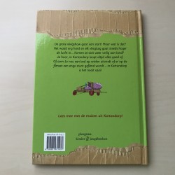 De muizen uit kartondorp. De lucht in!