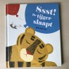 Ssst! De tijger slaapt.