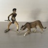 Schleich : Jager met panter. Bovenkant hoofd jager is 9 cm. hoog. Set 2.