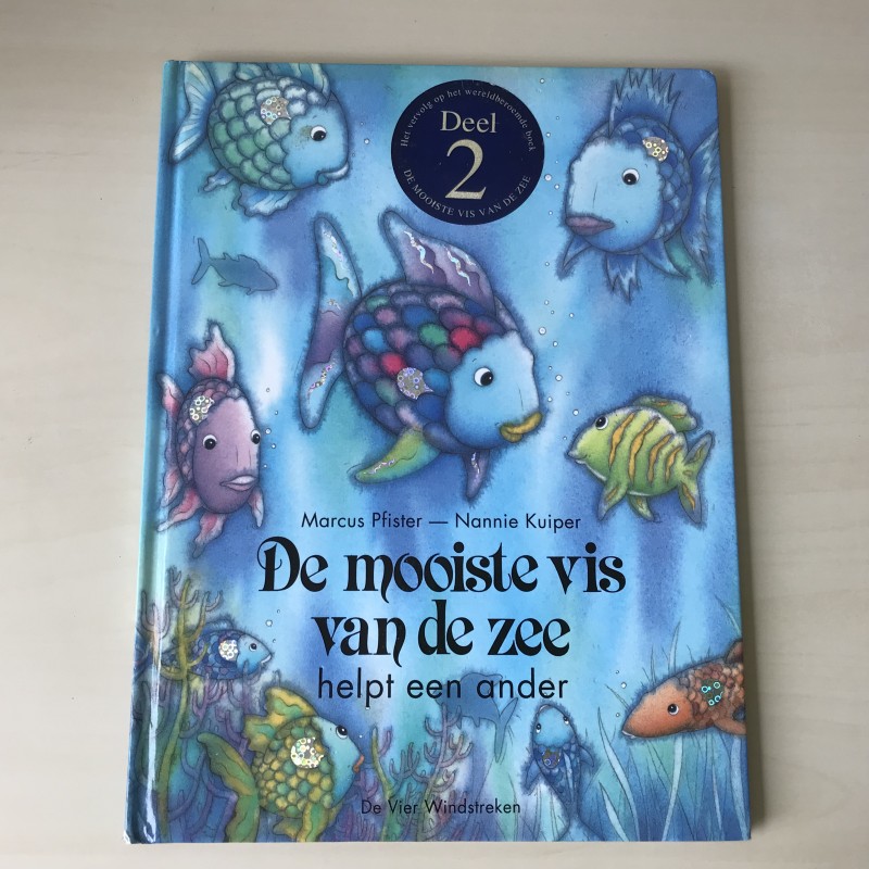 De mooiste vis van de zee helpt een ander