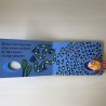 Een kusje van kleine vis. Vingerpopje