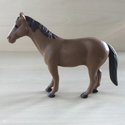Bruder : Paard. 14 cm. hoog en 18 cm. lang.