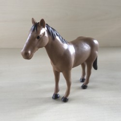Bruder : Paard. 14 cm. hoog en 18 cm. lang.