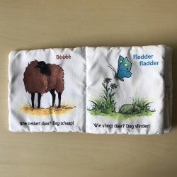 Stoffen boekje : Gonnie gaat op stap.