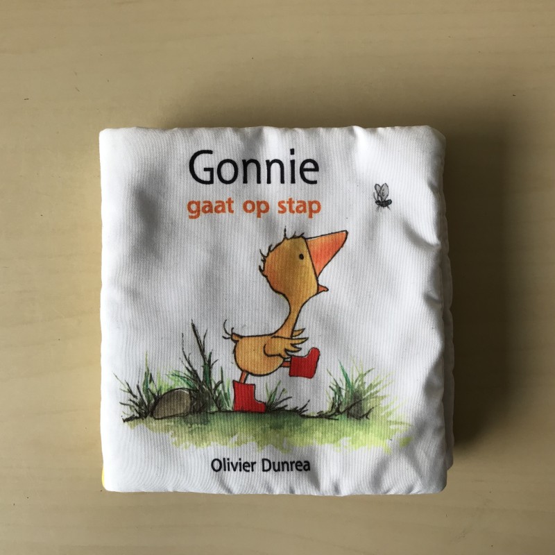 Stoffen boekje : Gonnie gaat op stap.