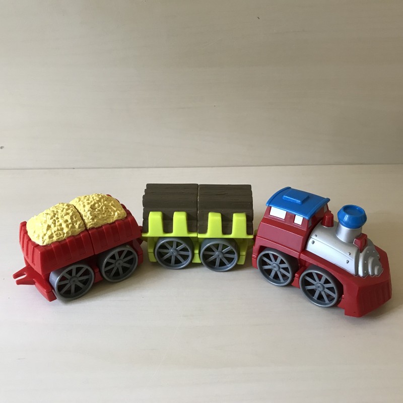 Megabloks : Locomotief met 2 aanhangers