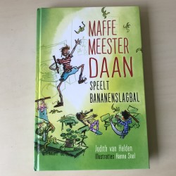 Maffe meester Daan speelt bananenslagbal AVI M5