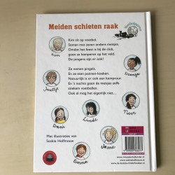 Vivian den Hollander: voetbalsterren. Meiden schieten raak.
