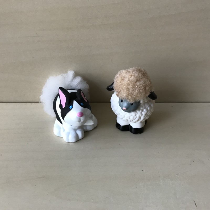 Fisher Price : Little People. Een schaap en een konijn.
