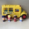 Fisher Price : Little People. Schoolbus met geluid en 4 figuren.