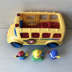 Fisher Price : Little People. Schoolbus met geluid en 3 figuren. Set 173.