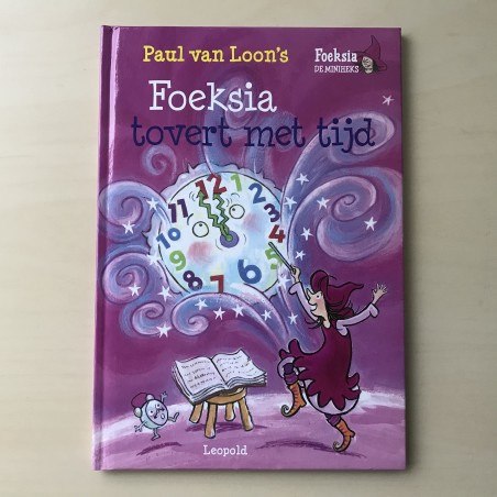 Foeksia tovert met tijd