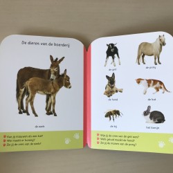 Allereerste stapjes. Boerderij