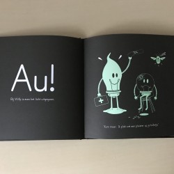 Glowbots. Het stinkende sprookje.