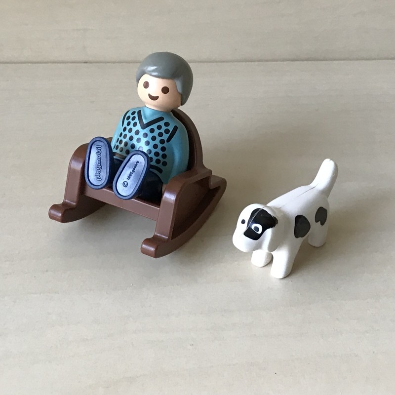 123 Playmobil : Opa in schommelstoel met hondje.
