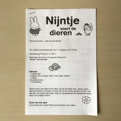 Nijntje : Nijntje voert de dieren.