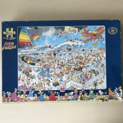Jan van Haasteren : Op het strand. 1000 stukjes.