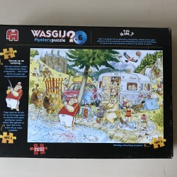 Wasgij Mystery: Onrust op de camping nummer 6. 1000 stukjes.