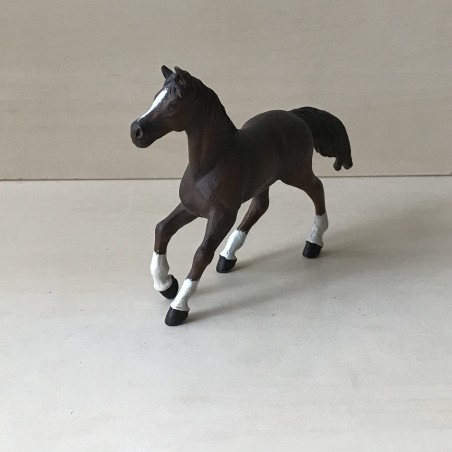 Papo : Paard. 17 cm. lang en 11,5 cm. hoog.