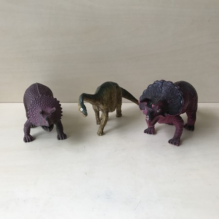 3 Dino’s