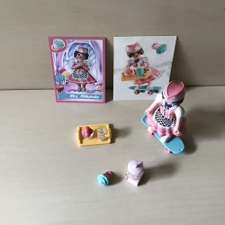 Playmobil :   Mrs. Milkshake. 70389..