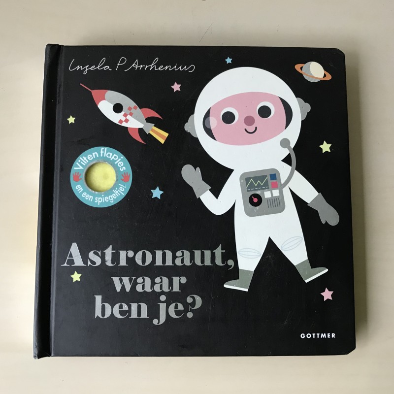 Astronaut, waar ben je?  Flapjes en spiegeltje